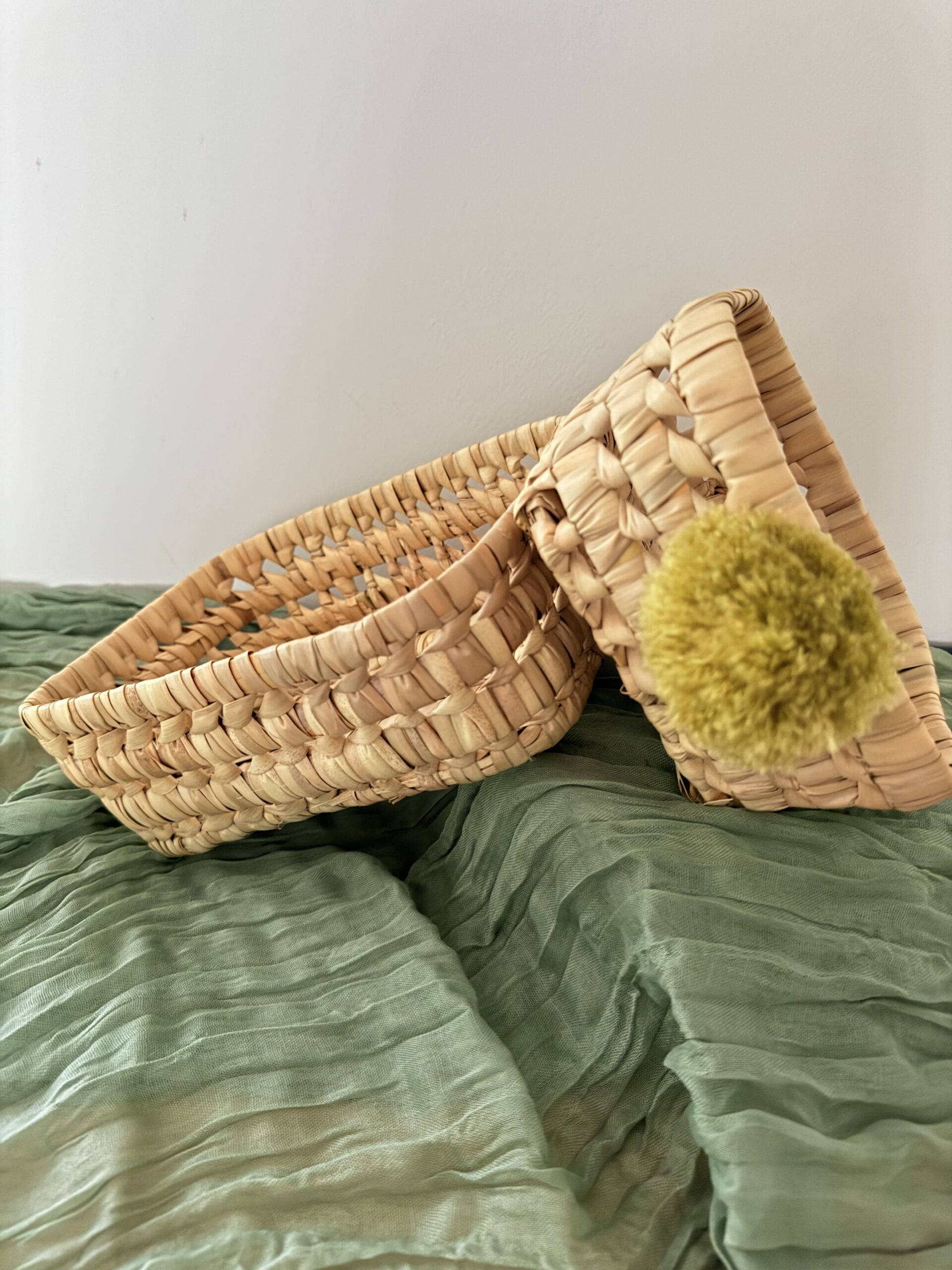 Panières en Osier Naturel Décorées de Pompons – Image 6