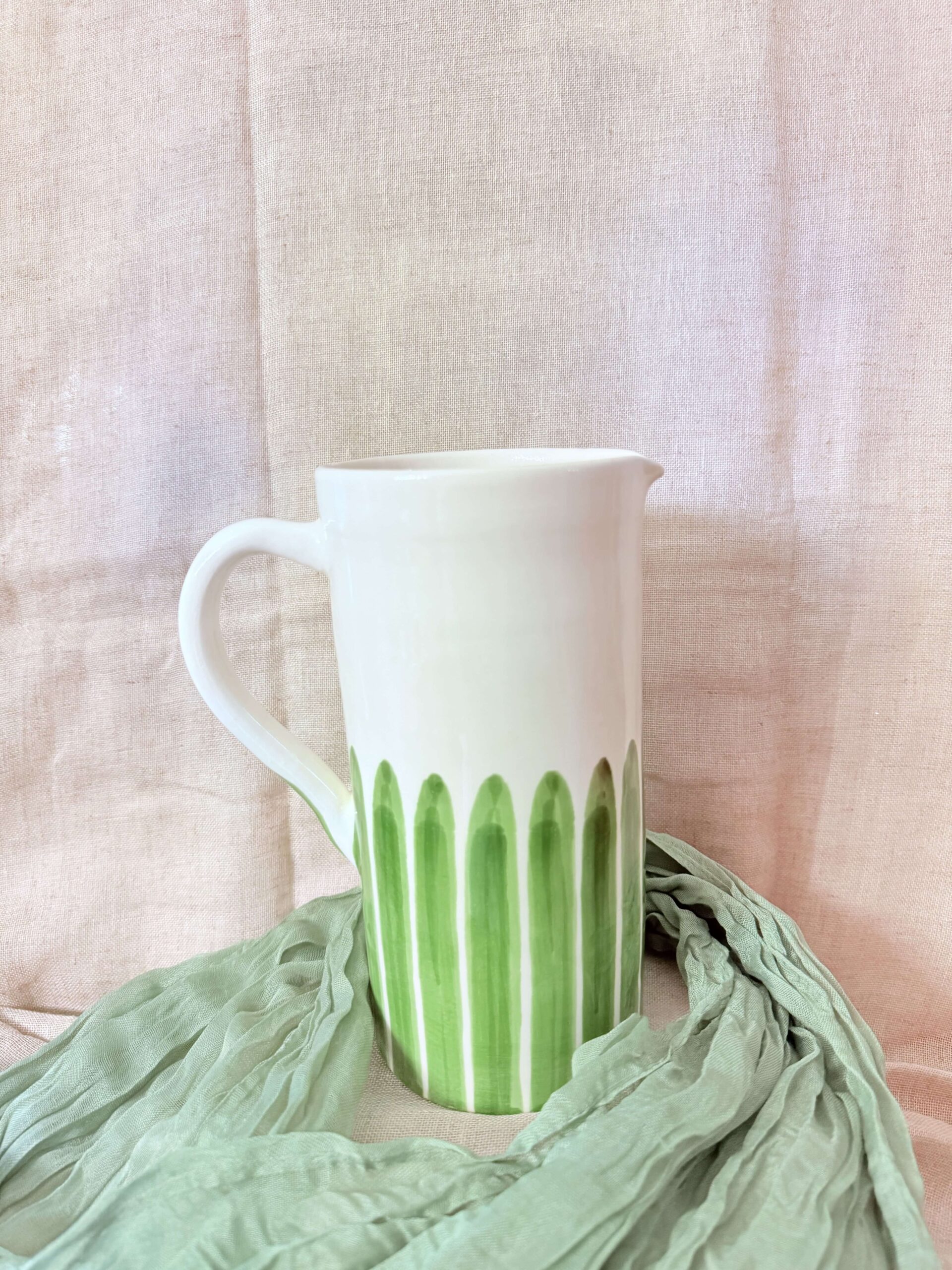 Pichet en Céramique Fait Main, Décor Rayures Vertes Artisanales – Image 5